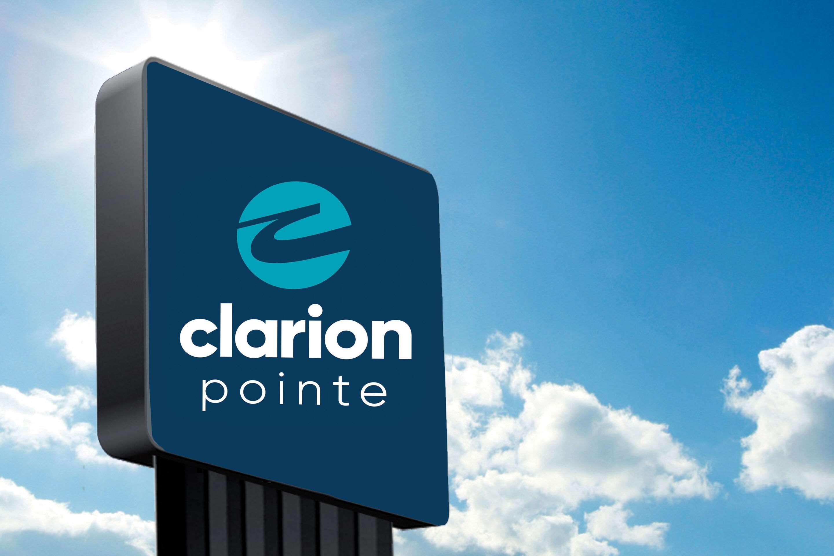 Clarion Pointe New Bern Hotel Exterior photo